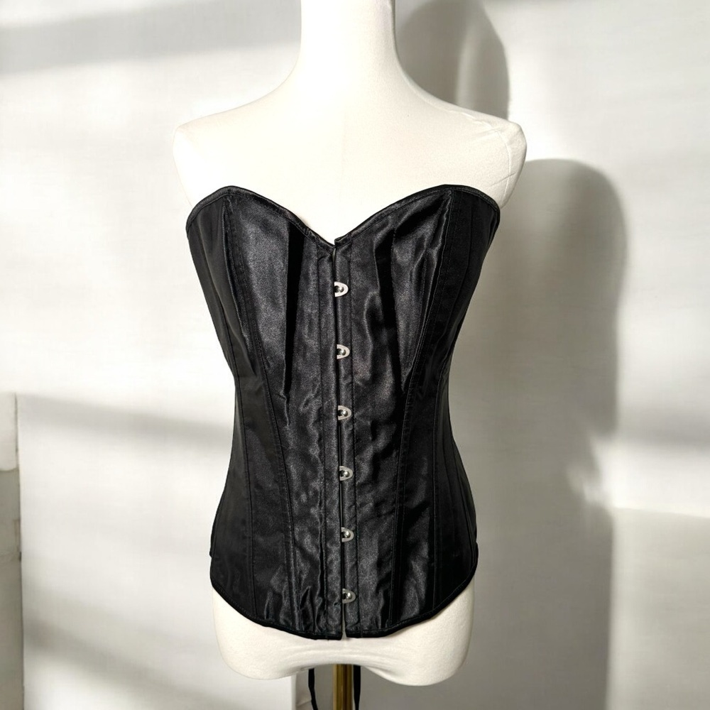 Black corset with  sweetheart neckline and boning S goth coquette